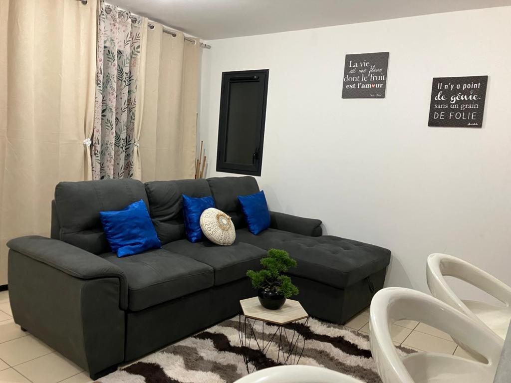 Goutali Apartment Saint-Denis Luaran gambar